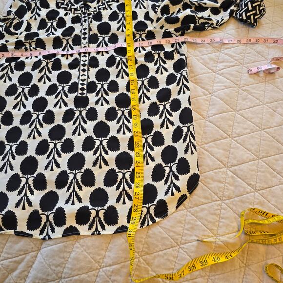 Talbots Band Collar Popover Blouse Women's L Black Cream Career Summer Party - Picture 7 of 10